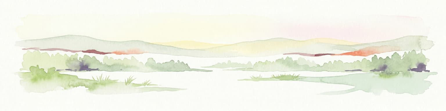 Pintura en acuarela que muestra un paisaje costero con islas distantes, vegetación verde y una línea de horizonte