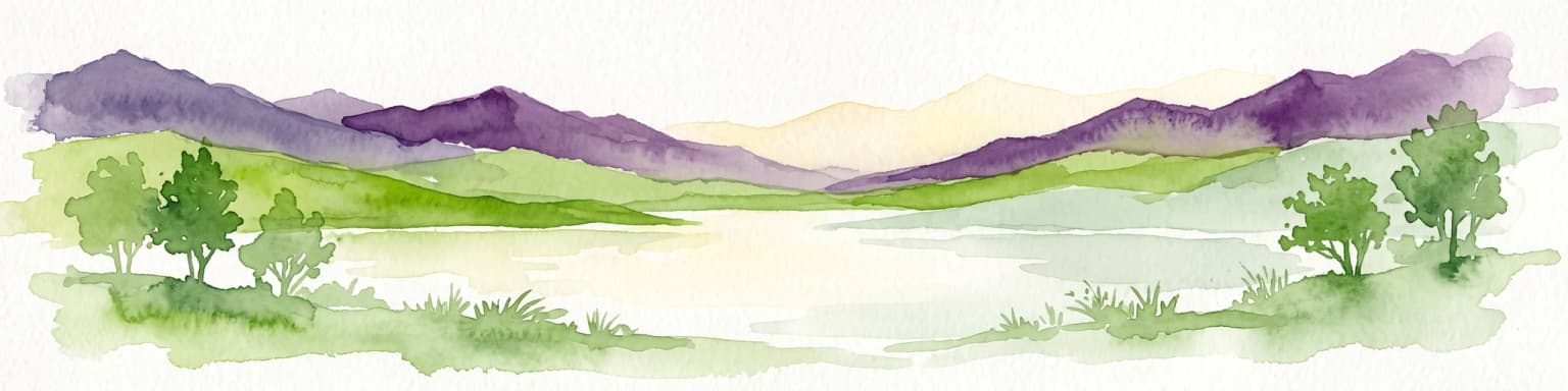Una ilustración horizontal en acuarela que representa un lago enmarcado por colinas verdes onduladas y lejanas cadenas montañosas de color púrpura.