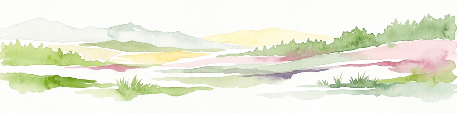 Una acuarela de un paisaje abstracto y simplificado, con colinas onduladas en tonos verdes, amarillos y rosa apagado sobre un fondo blanco.