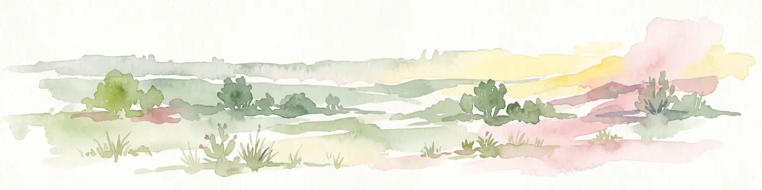 Una pintura acuarela pálida y minimalista de un paisaje árido, similar a un desierto, con arbustos verdes dispersos y hierbas sobre un fondo pastel suave.