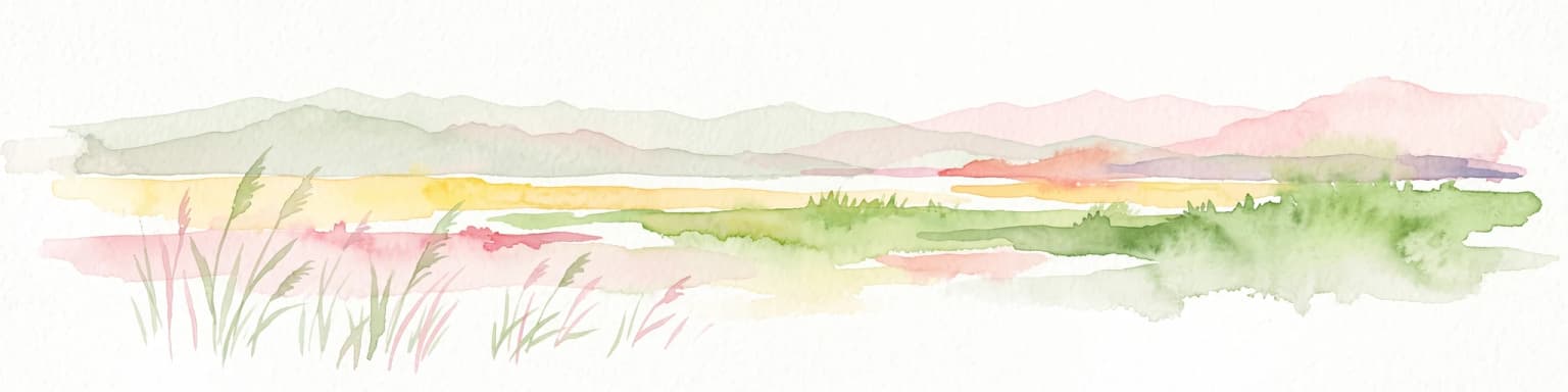 Una pintura minimalista en acuarela que representa un paisaje de enfoque suave con marismas verdes, llanuras de color amarillo pálido y colinas onduladas de color rosa claro al fondo.