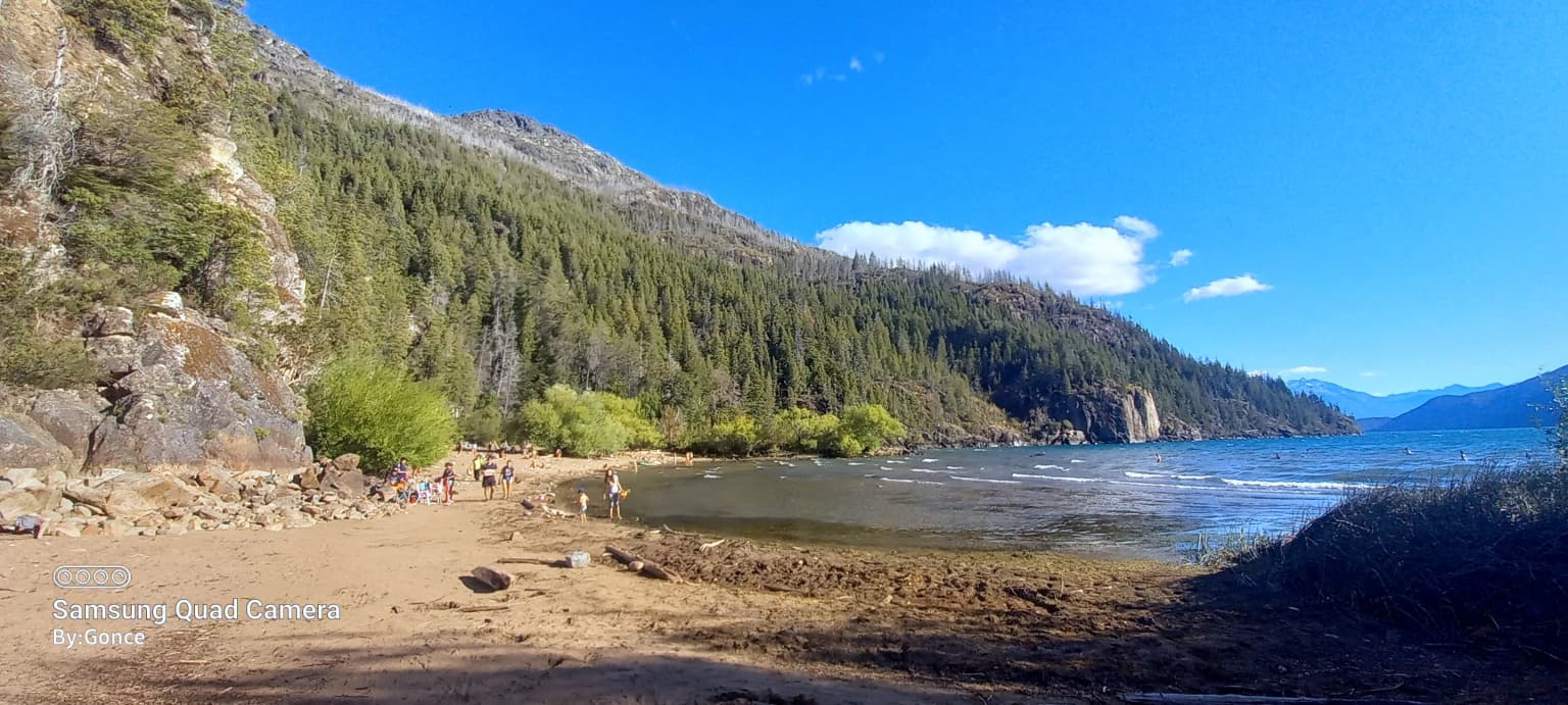 La Playita Puelo.jpg